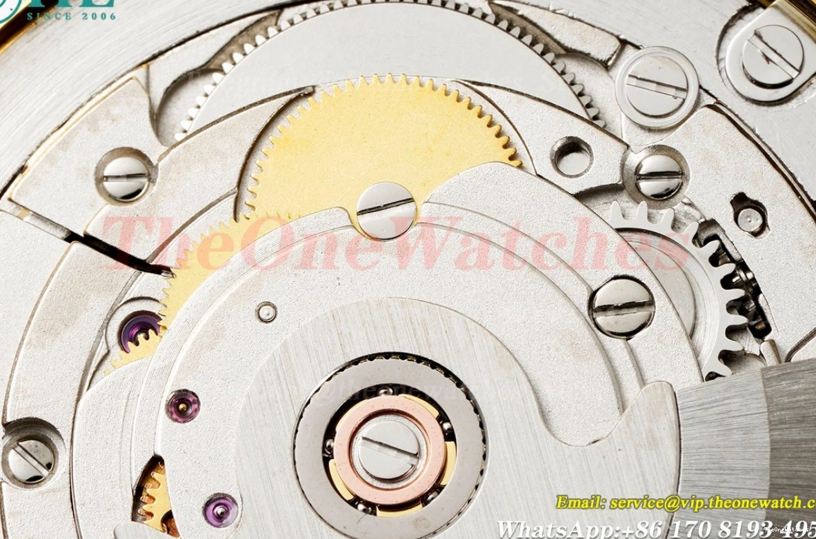 Textured DayDate Dial YG EWF YG 40mm A2836 Silver 0327